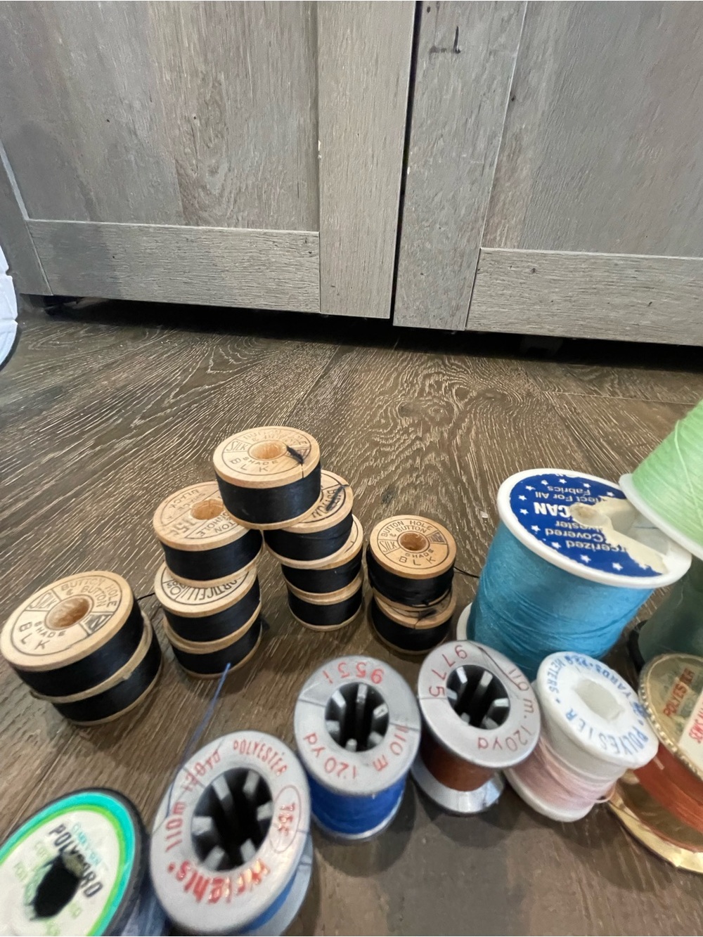 Hand Crafted Multi-Color Thread Spool Collection - Picture 4 of 6
